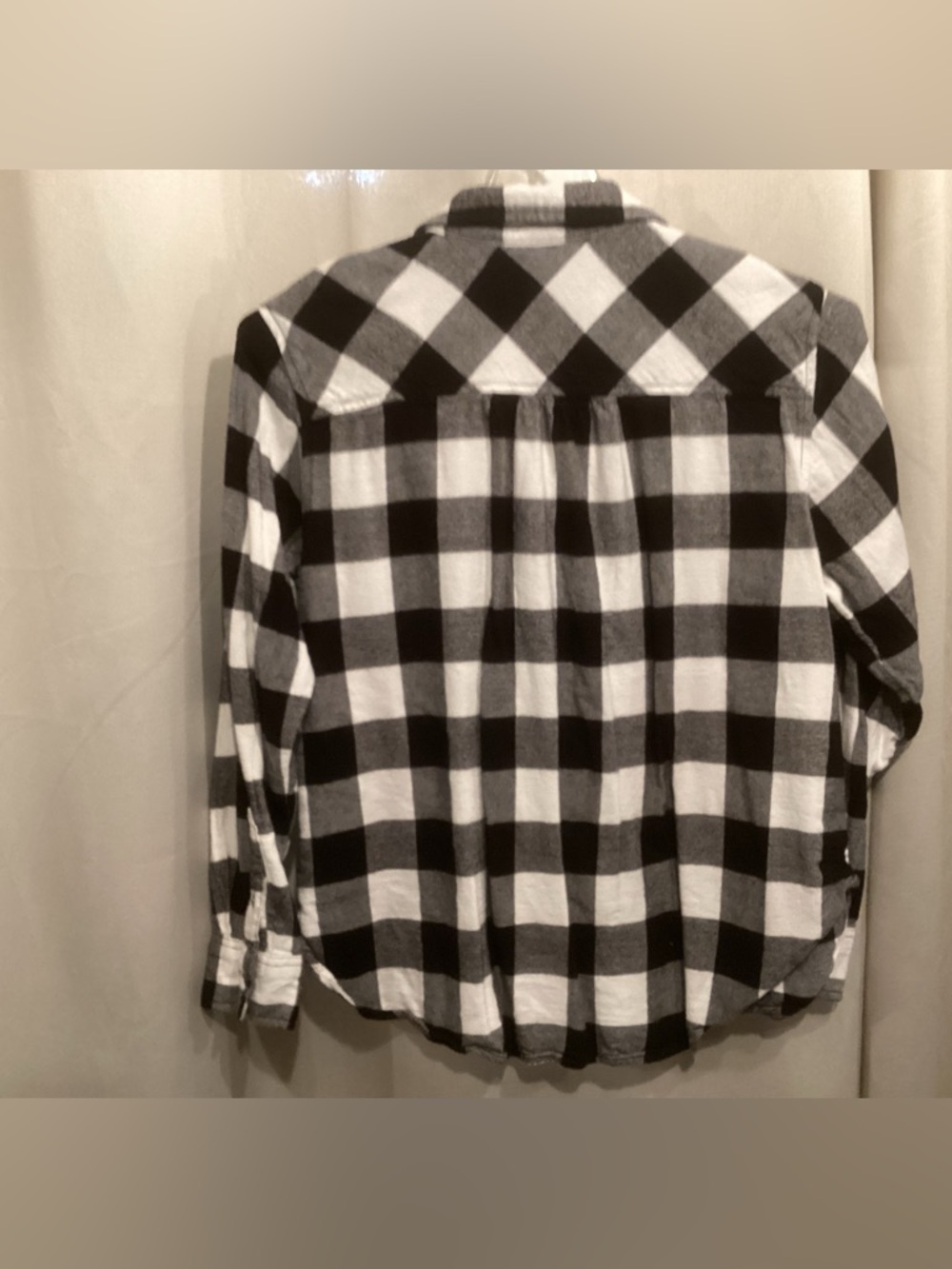 Time and Tru Black and White Plaid Shirt - Picture 3 of 6